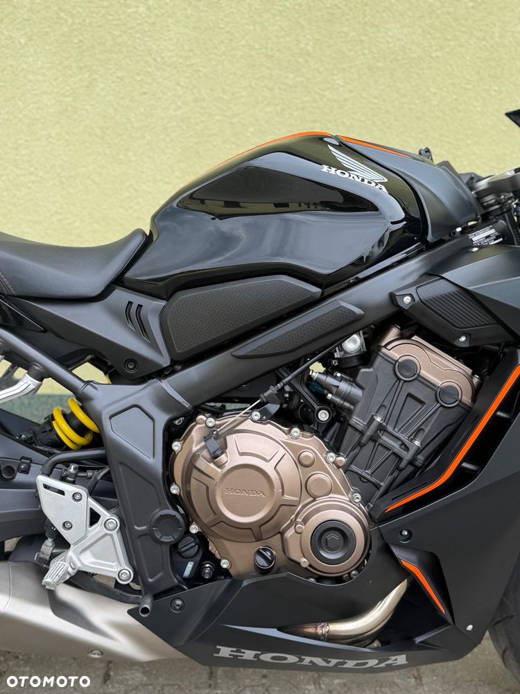 Honda CBR - 9
