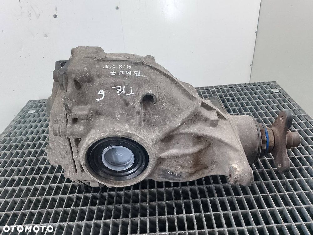 DYFERENCJAŁ TYŁ BMW SERIA 7 F01  7573821 4.4 - 1