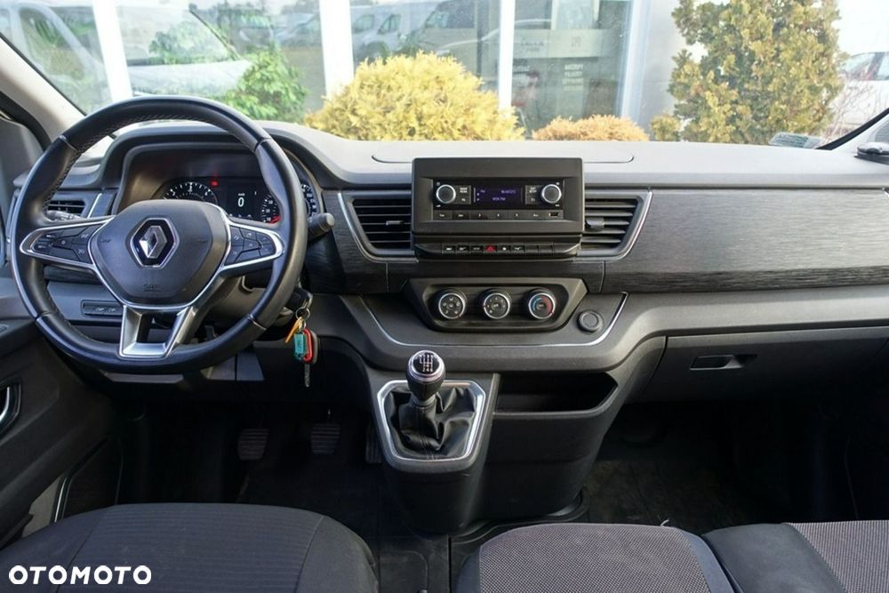 Renault Trafic - 10