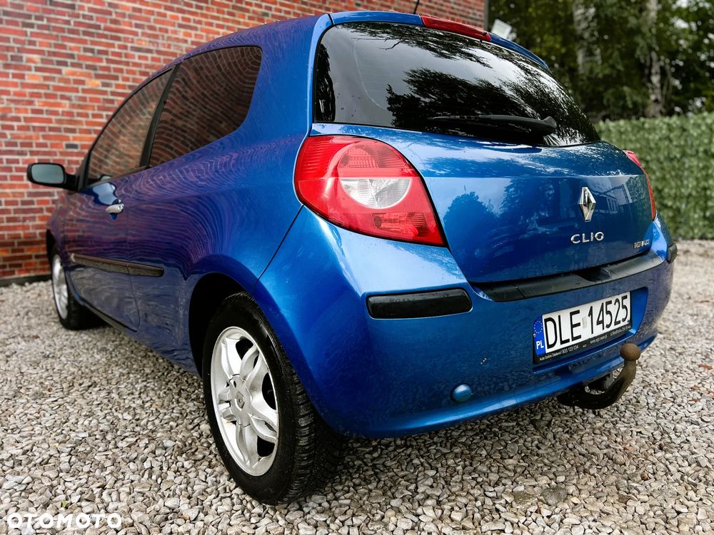 Renault Clio - 28