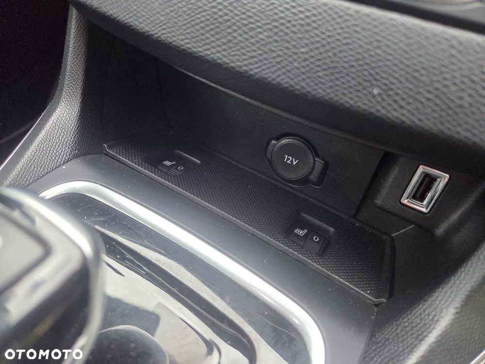 Peugeot 308 BlueHDi 130 EAT8 Black Edition - 25