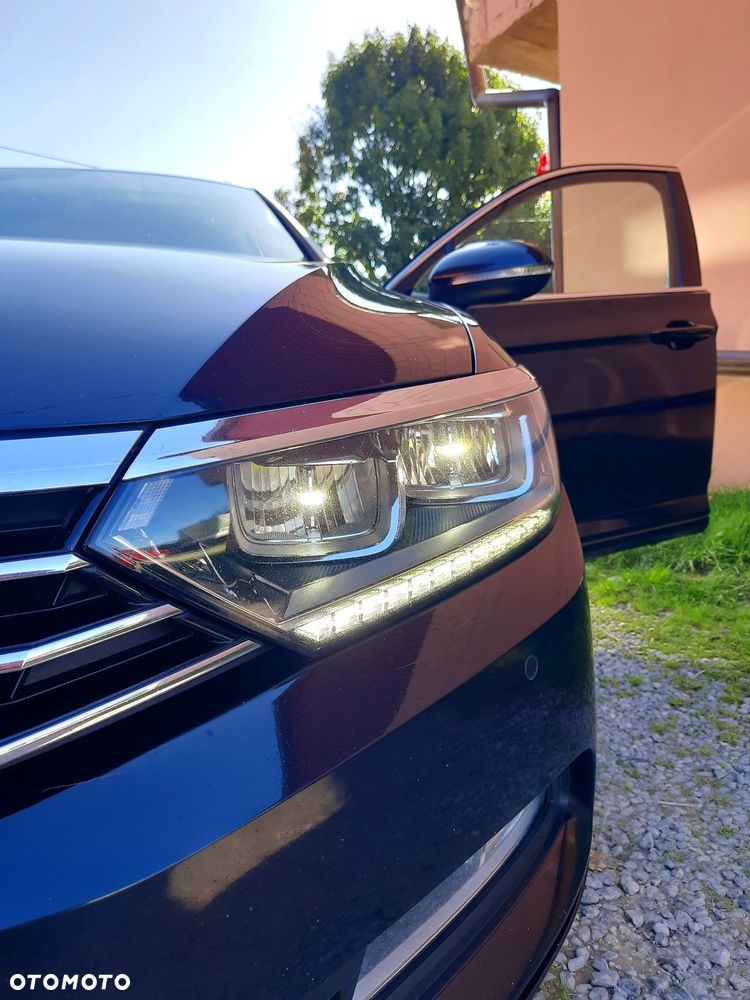 Volkswagen Passat - 9