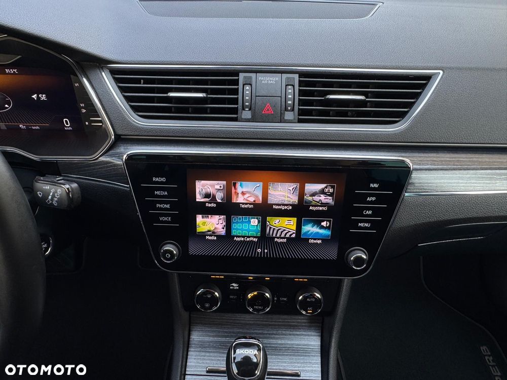 Skoda Superb 2.0 TDI SCR Style DSG - 21