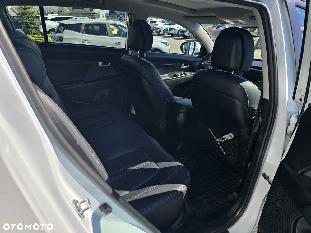 Kia Sportage 2.0 CRDI XL AWD - 9