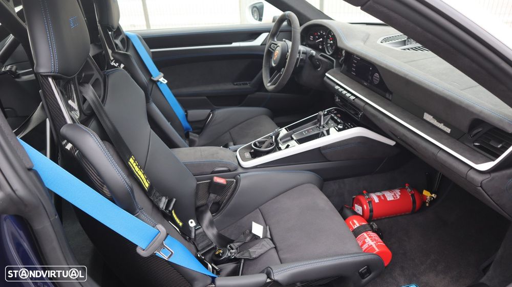 Porsche 911 Série F - 20