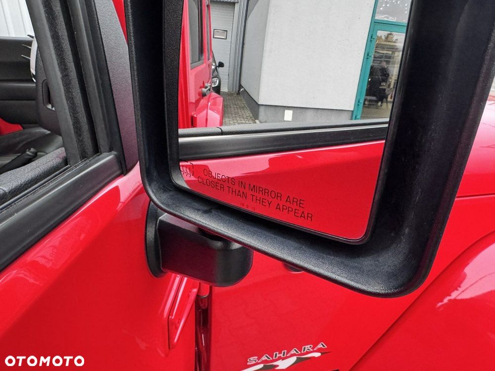 Jeep Wrangler - 10