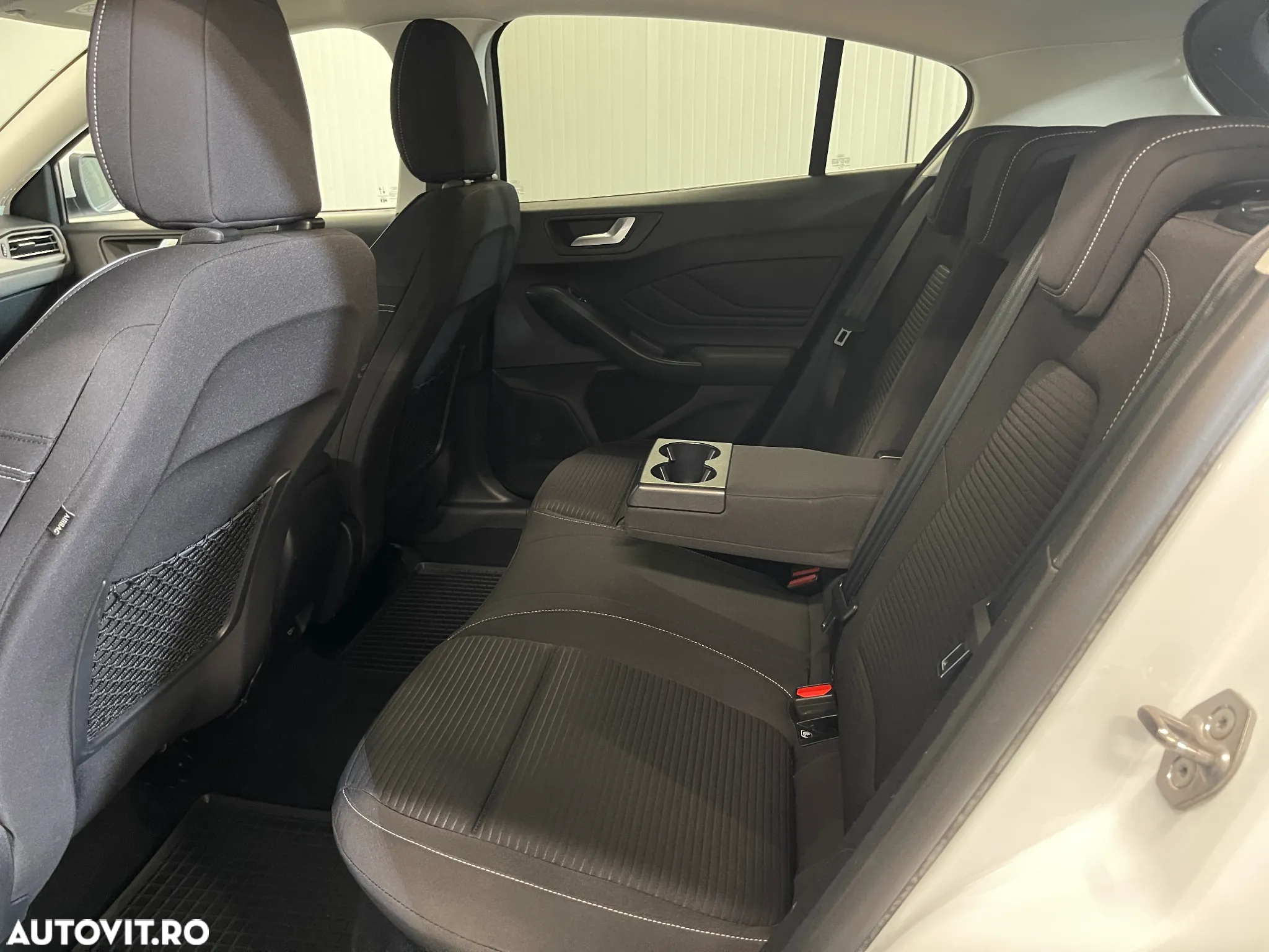 Ford Focus 2.0 EcoBlue Titanium - 11