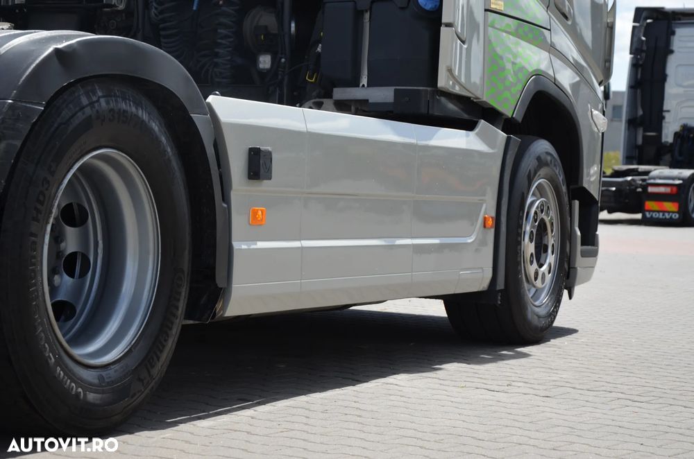 Volvo FH 500 NEW / EURO 6 / 2021r. / KLIMA P. / LED / ACC / WAGA / NAVI / KAMERA / DE / 8635 - 13