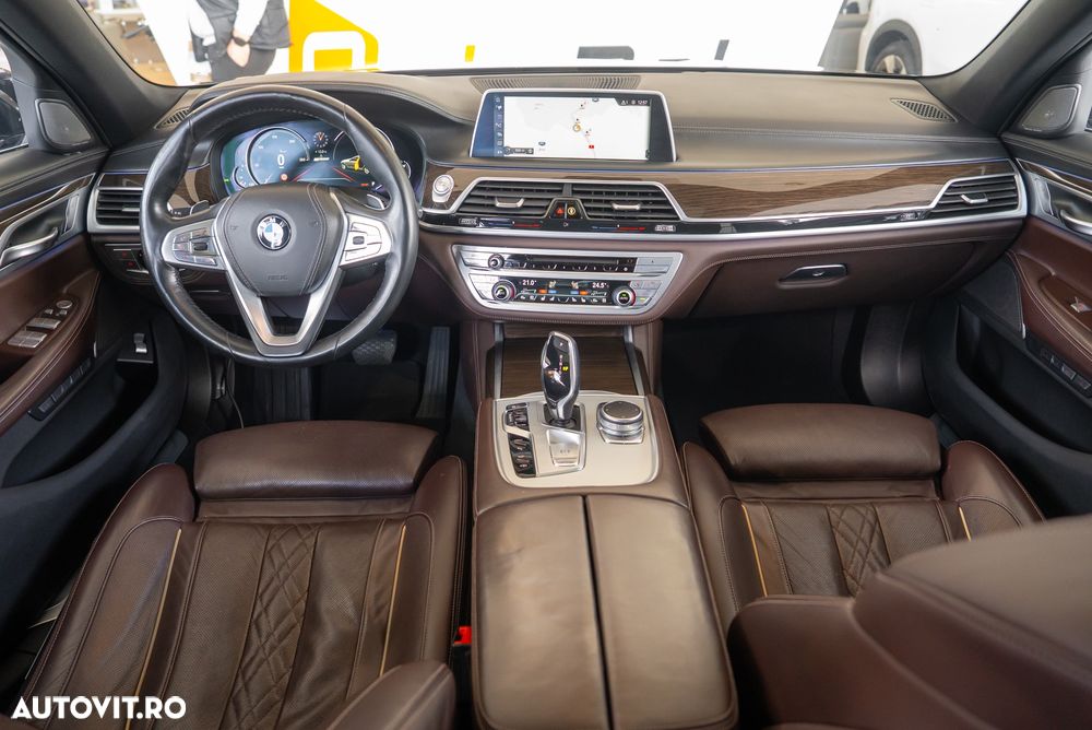 BMW Seria 7 740Le iPerformance - 18