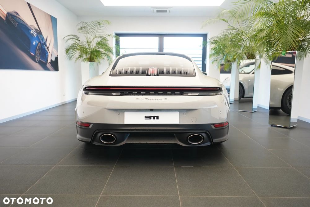 Porsche 911 Carrera S - 5