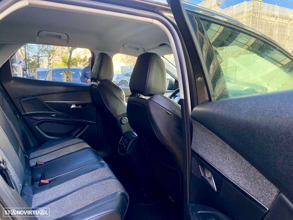 Peugeot 3008 1.5 BlueHDi Allure - 27