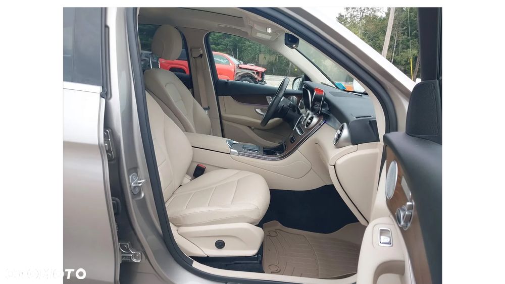 Mercedes-Benz GLC 200 4-Matic - 8