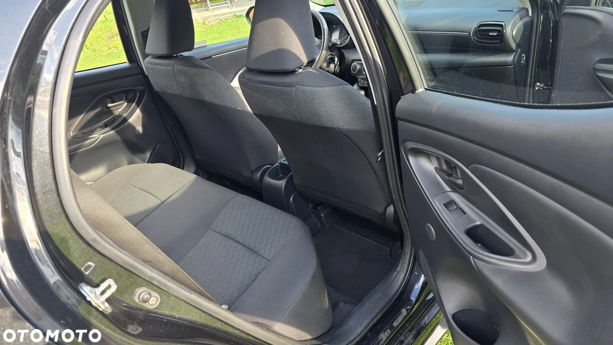 Toyota Yaris 1.5 Comfort CVT - 13