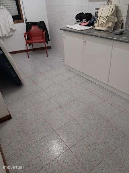 Aluga-se Apartamento T1, Rua do Breyner, Porto - Grande imagem: 5/8