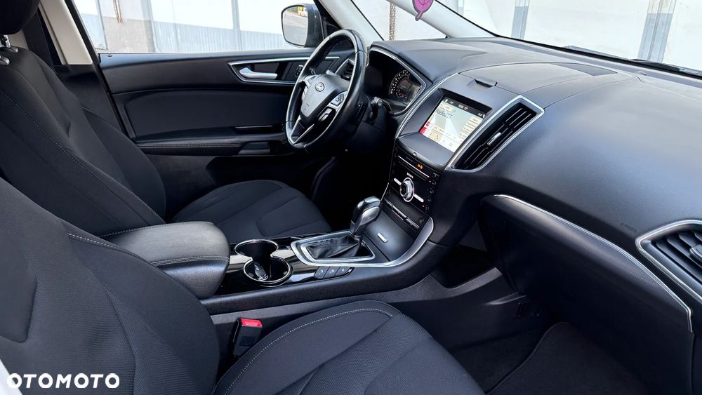 Ford S-Max - 16
