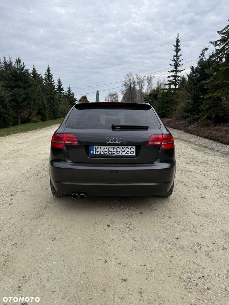 Audi A3 Sportback 2.0 TDI DPF quattro Ambiente - 6