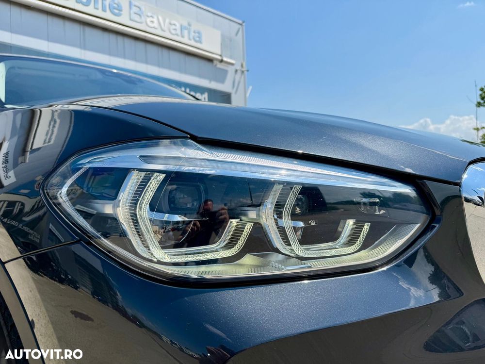 BMW X3 xDrive30i AT Luxury Line - 7