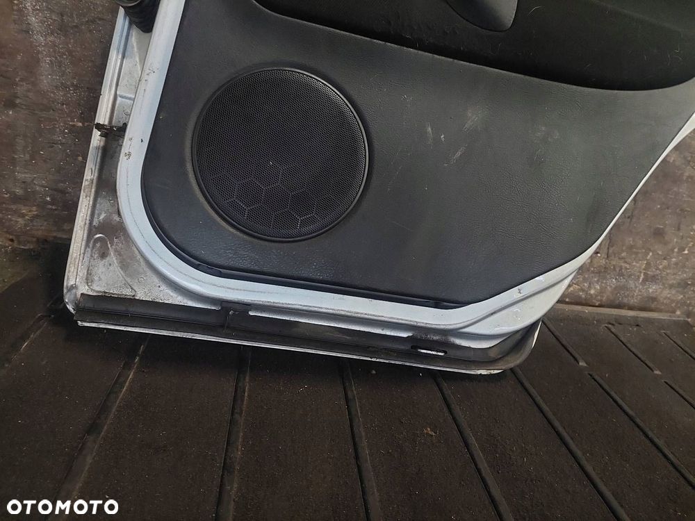 DRZWI KOMPLETNE PRAWY TYŁ VOLKSWAGEN BORA I LA7W - 3