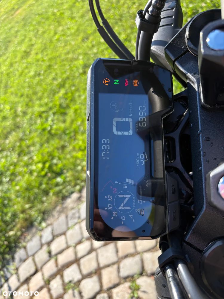 Honda CB - 24
