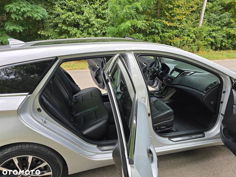 Hyundai i40 Kombi 1.7 CRDi DCT Premium - 23