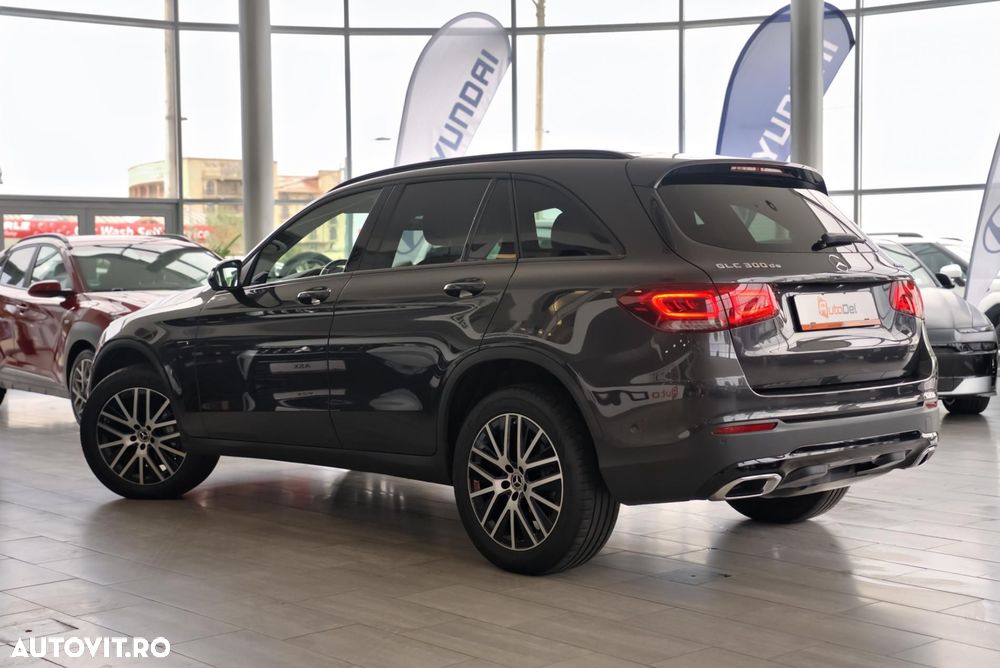 Mercedes-Benz GLC 300 de 4Matic 9G-TRONIC - 8