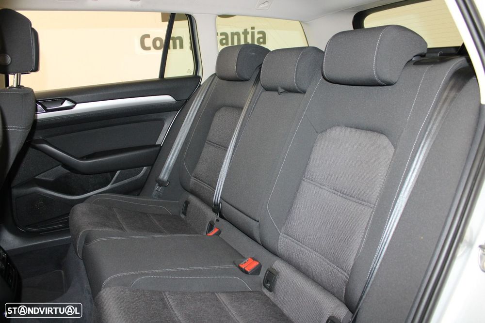 VW Passat Variant 1.6 TDI Confortline - 28