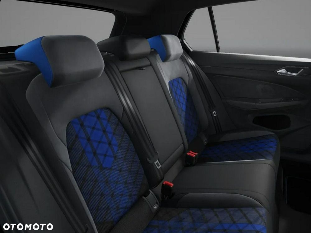 Volkswagen Golf - 13