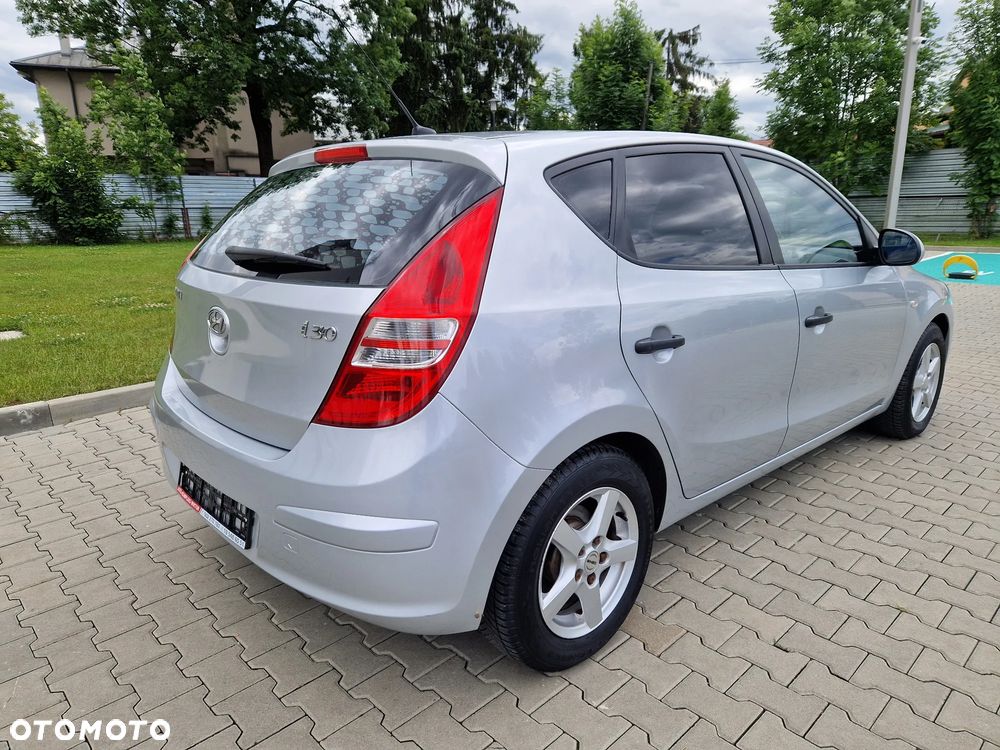 Hyundai i30 1.4 Blue Classic - 4