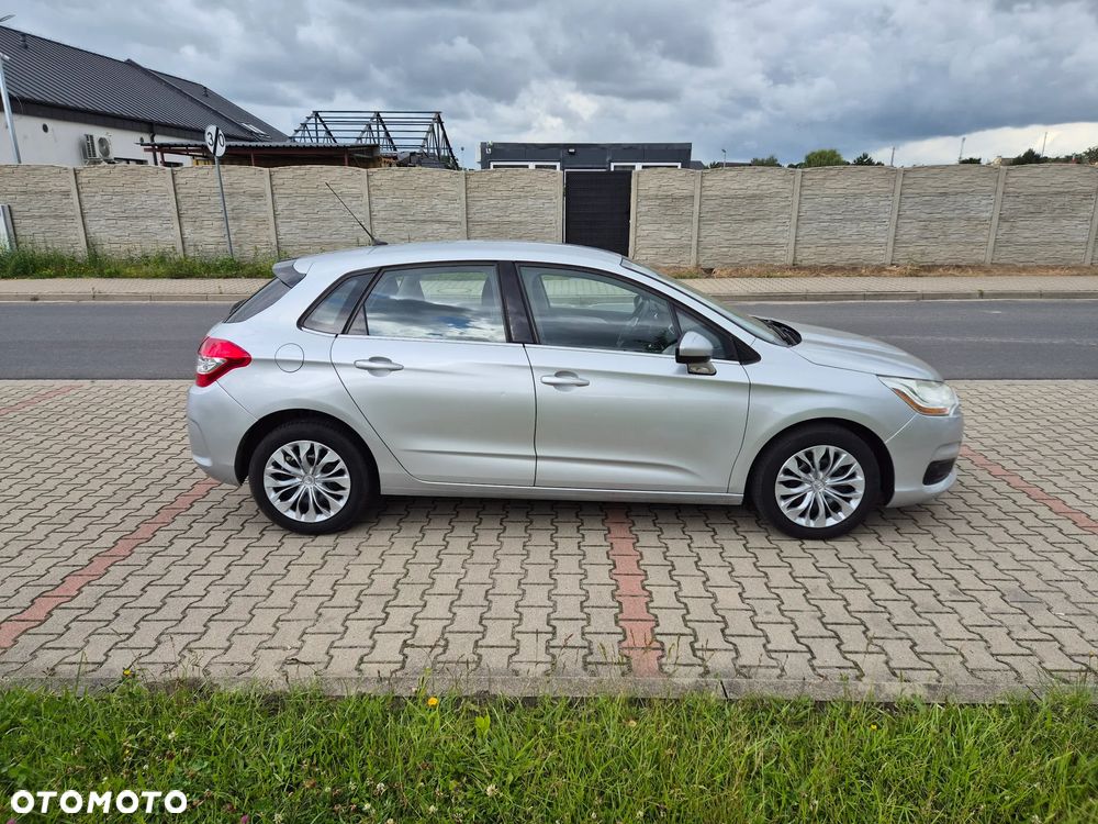 Citroën C4 HDi 90 Attraction - 4