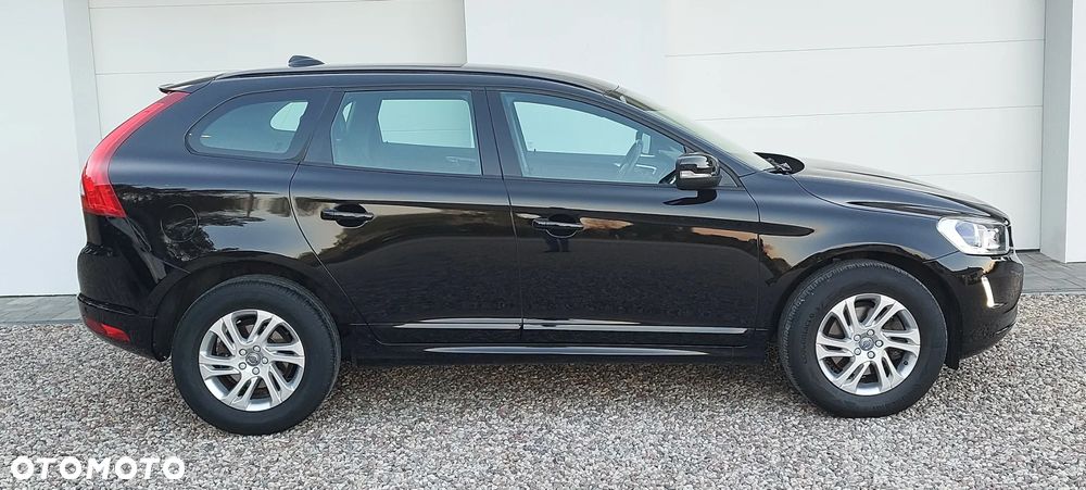 Volvo XC 60 D3 Drive-E Momentum - 4