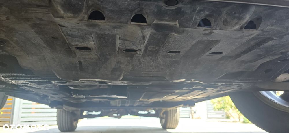Suzuki Grand Vitara 1.9 DDiS - 37