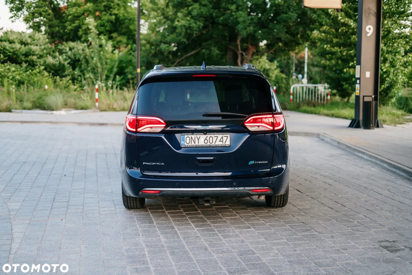 Chrysler Pacifica - 7