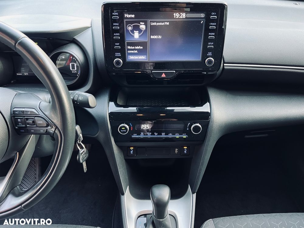 Toyota Yaris Cross - 11
