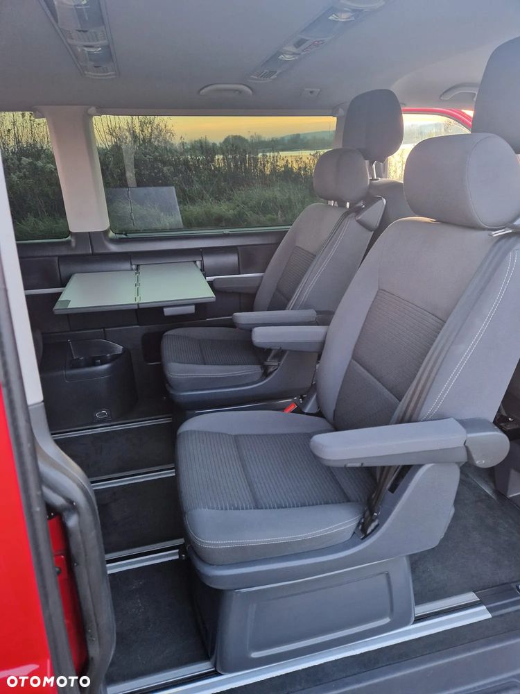 Volkswagen Multivan - 28