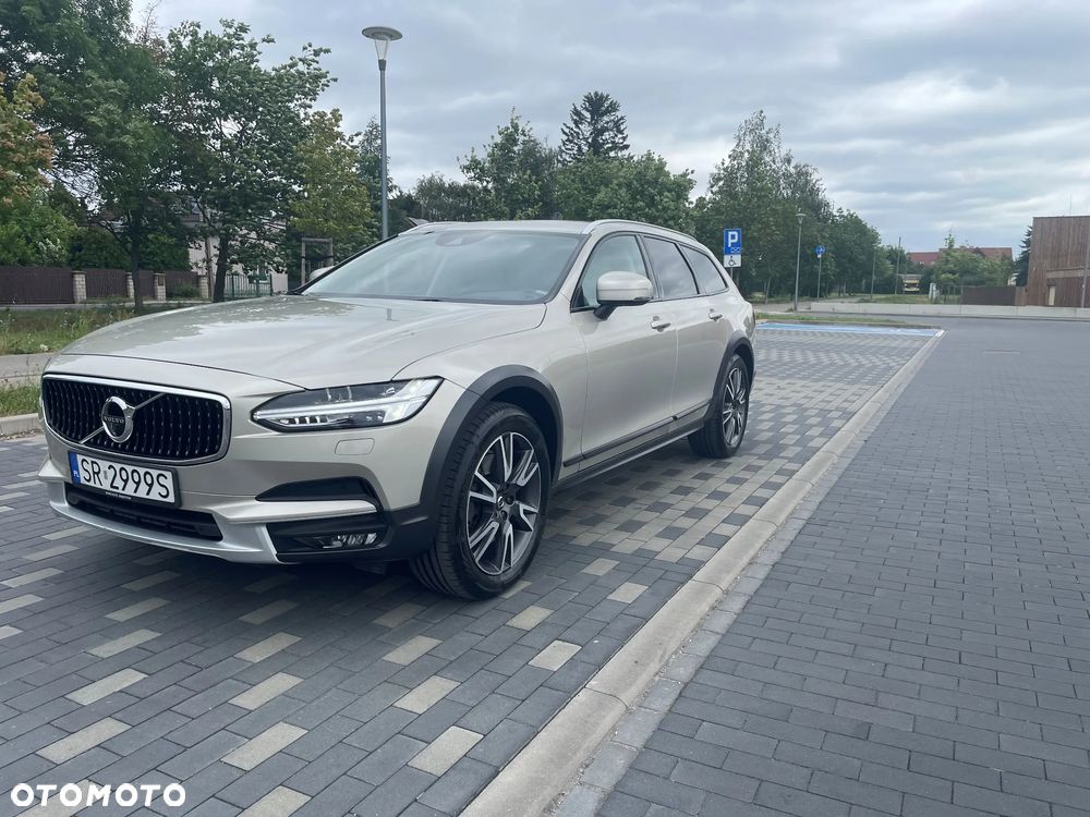 Volvo V90 Cross Country D5 AWD Pro - 6