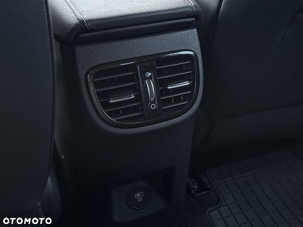 Kia XCeed 1.5 T-GDI Business Line - 33