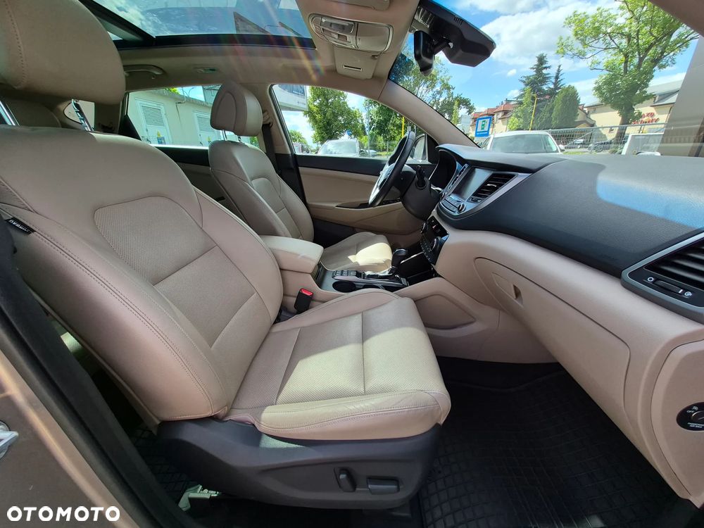 Hyundai Tucson 2.0 CRDI Premium 4WD - 18