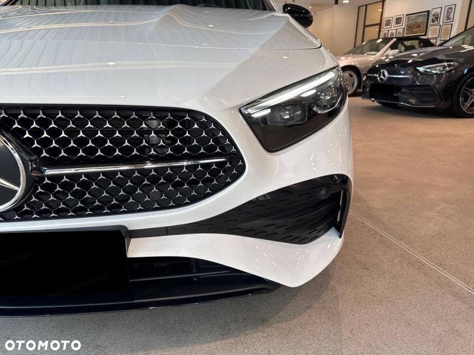 Mercedes-Benz Klasa A 220 d AMG Line 8G-DCT - 16