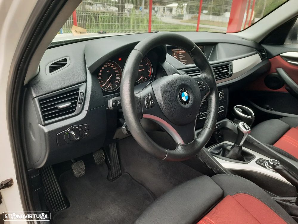 BMW X1 18 d xDrive Line Sport - 17