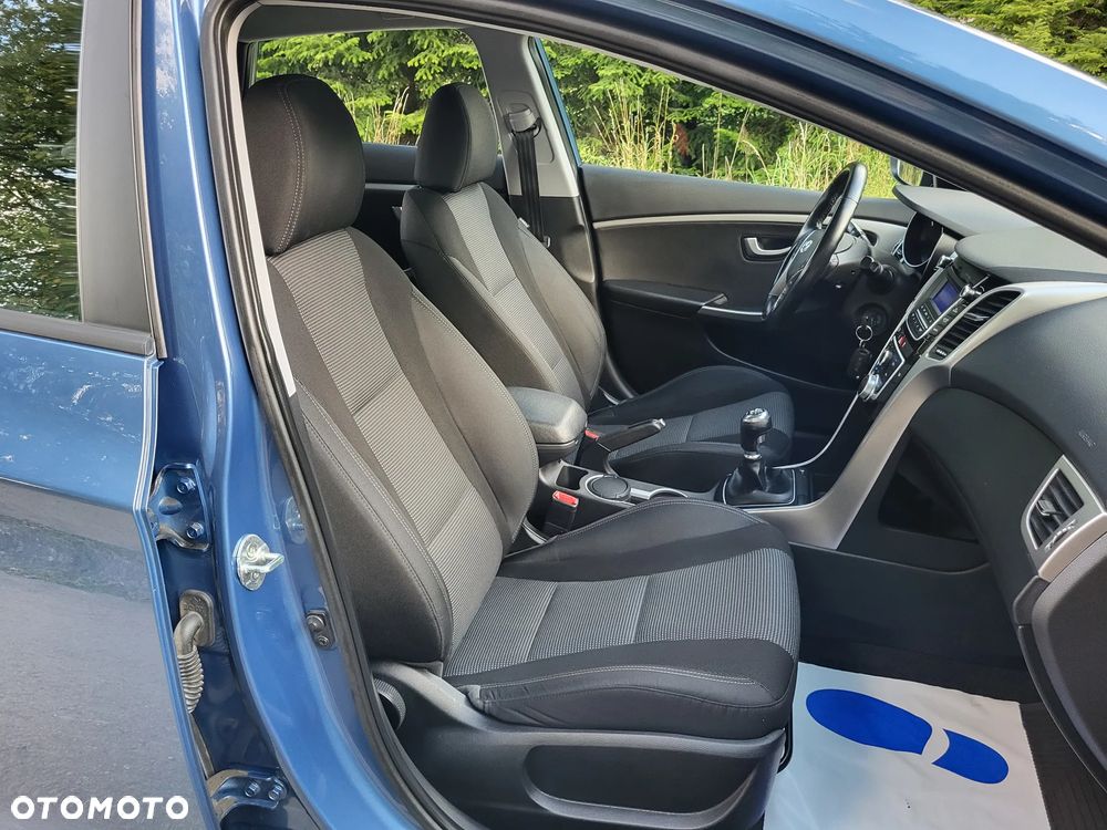 Hyundai i30 1.6 GDI BlueDrive Go - 14