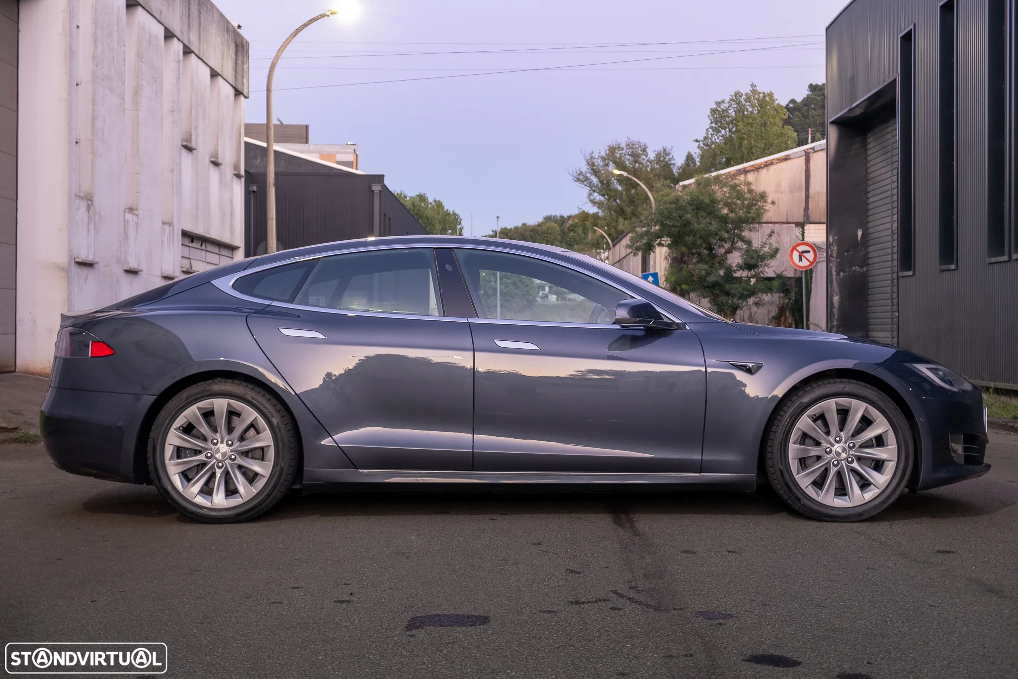 Tesla Model S Long Range - 6