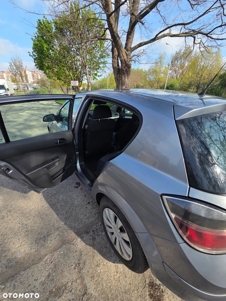 Opel Astra 1.6 Enjoy - 8