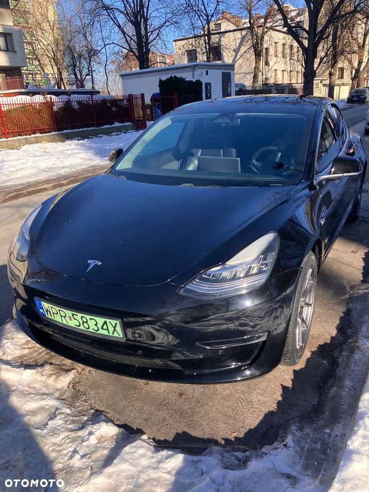 Tesla Model 3 Standard Reichweite Plus Hinterradantrieb - 2