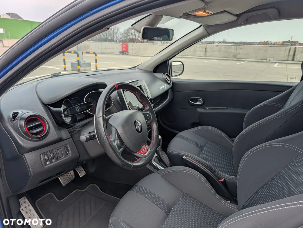 Renault Clio - 22