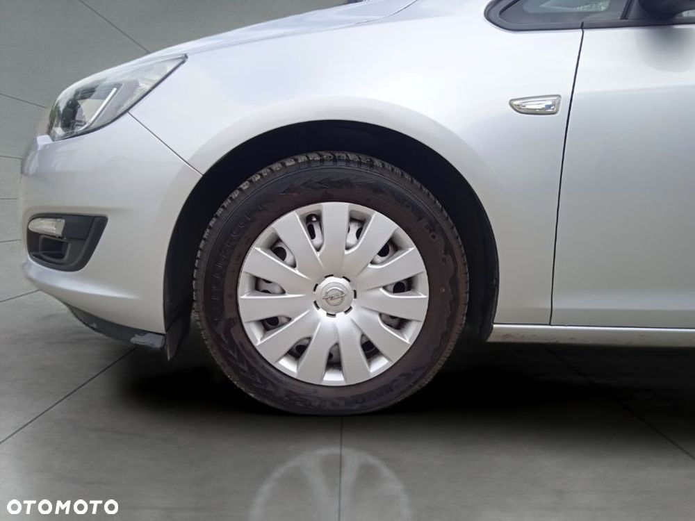 Opel Astra 1.4 T Enjoy - 11