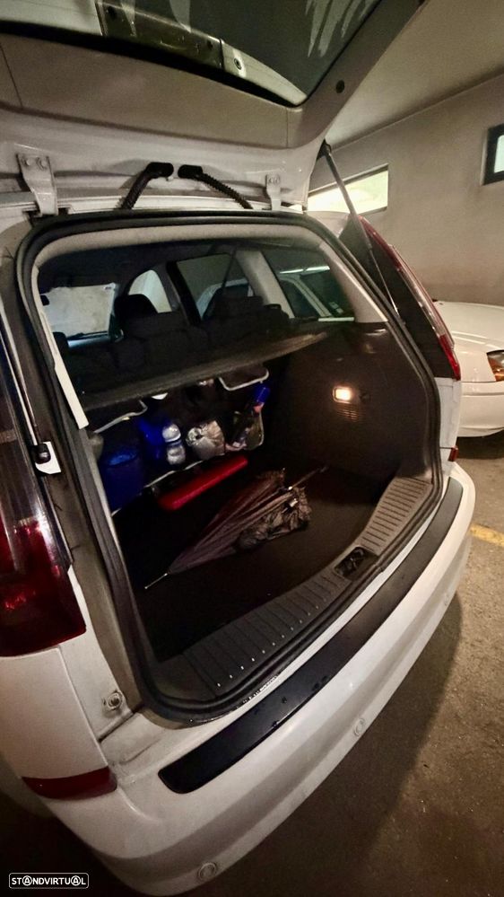 Ford C-Max - 3