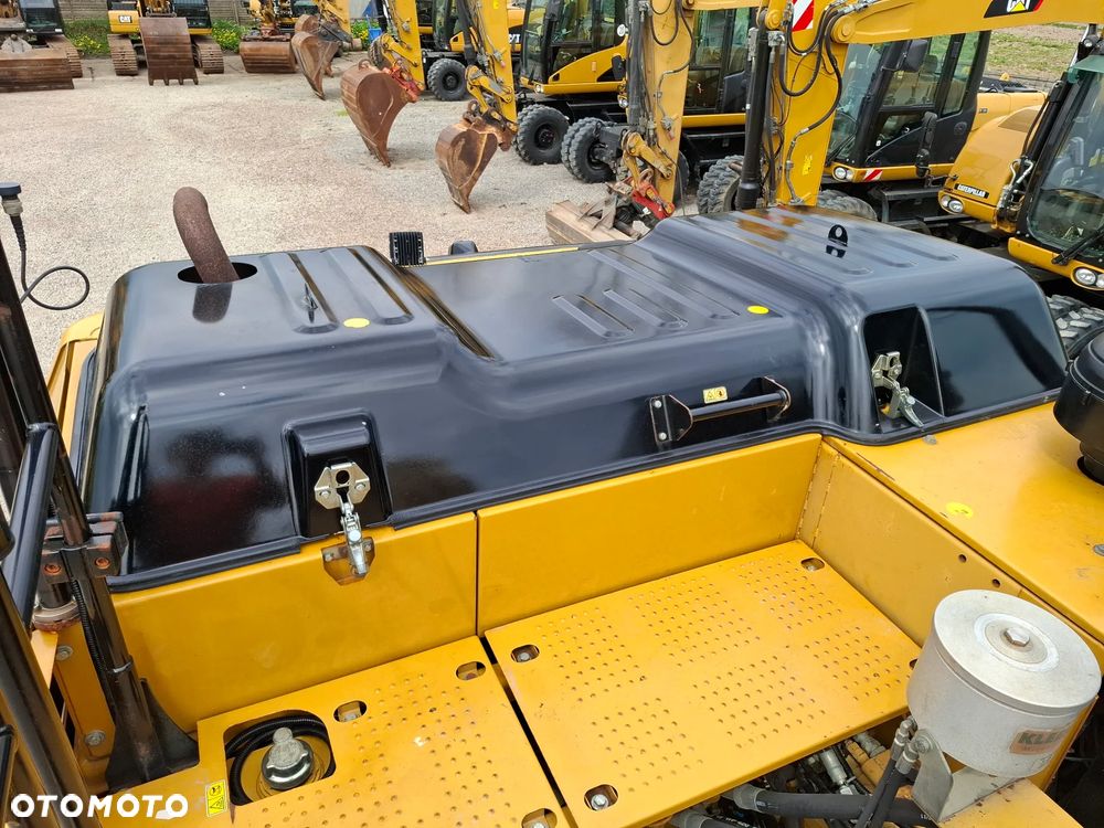 Caterpillar CAT 320 EL - 15