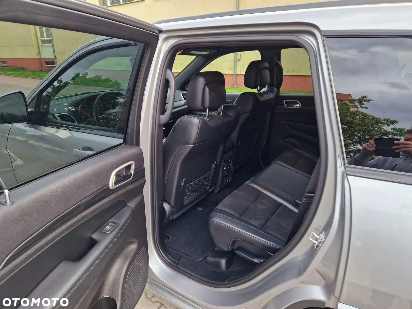 Jeep Grand Cherokee - 10