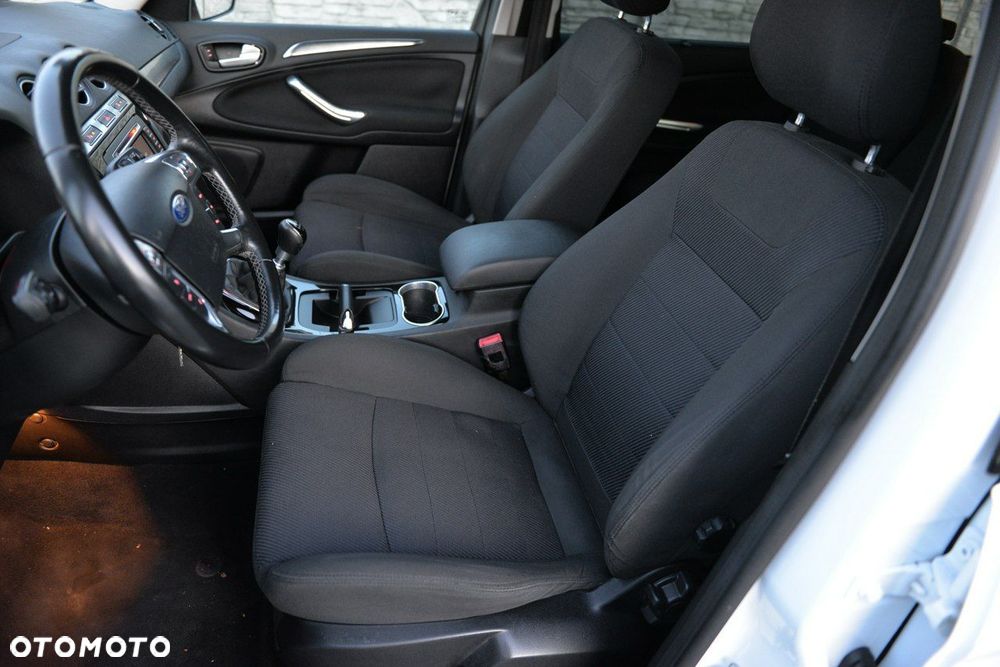 Ford Galaxy 2.0 TDCi Titanium - 9