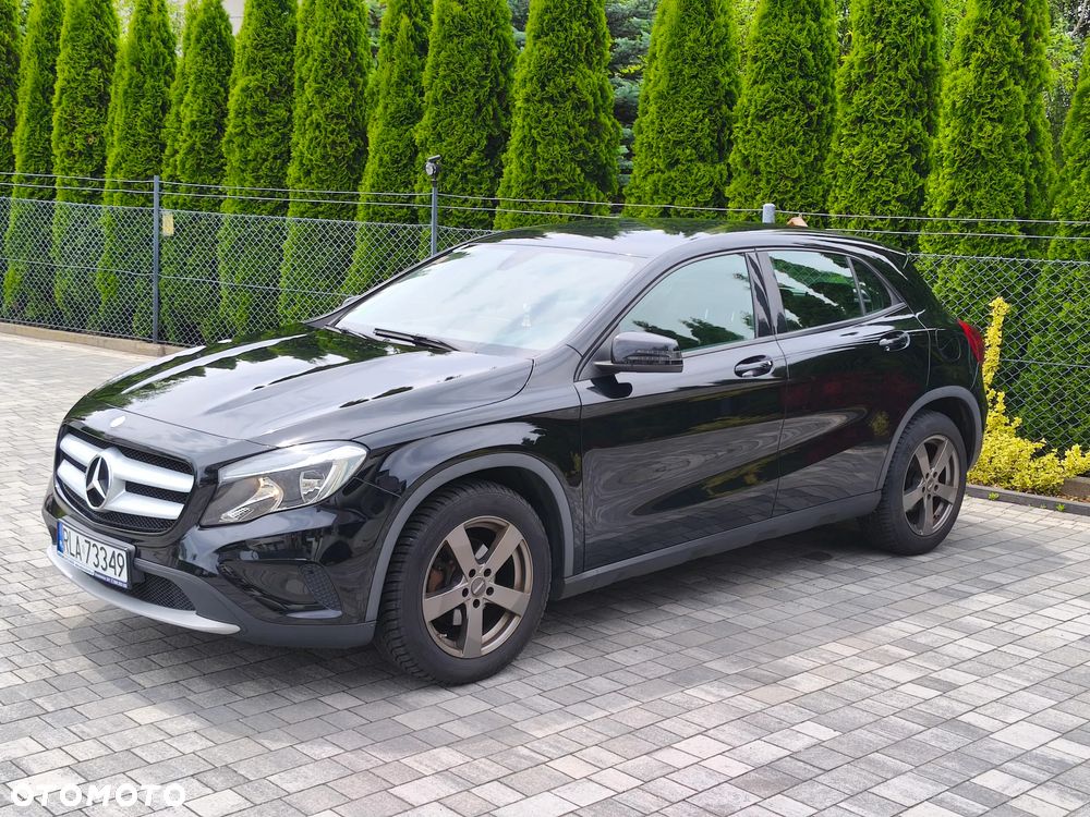Mercedes-Benz GLA 180 Urban - 3